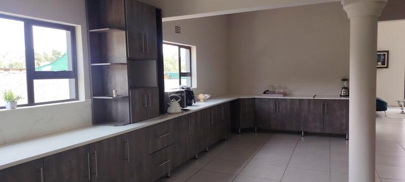 5 Bedroom Property for Sale in Walkerville Gauteng