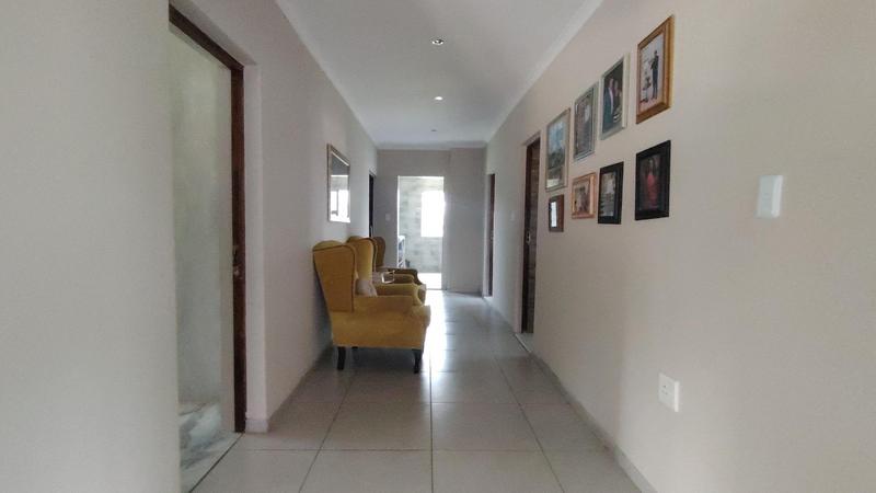 5 Bedroom Property for Sale in Walkerville Gauteng