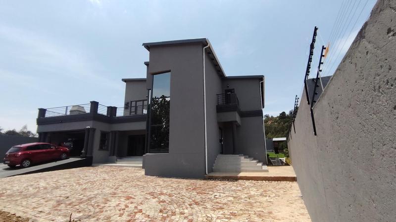 5 Bedroom Property for Sale in Walkerville Gauteng