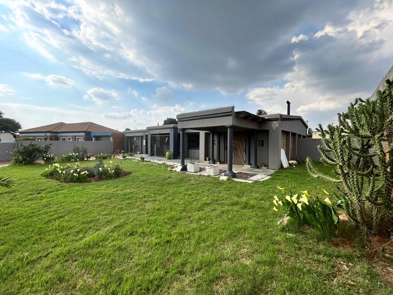 2 Bedroom Property for Sale in Springs Gauteng