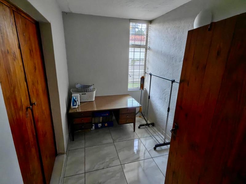 4 Bedroom Property for Sale in Vanderbijlpark SW 5 Gauteng