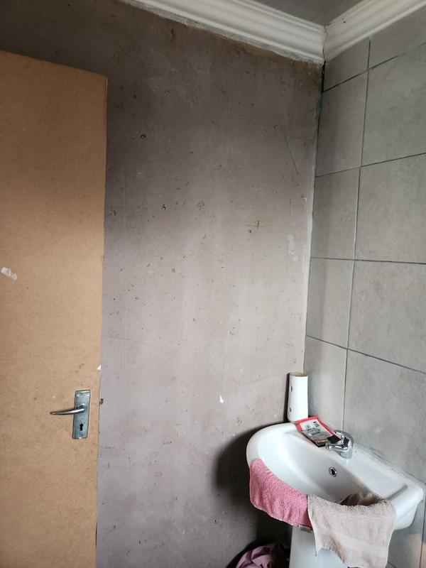 To Let 1 Bedroom Property for Rent in Birchleigh Gauteng