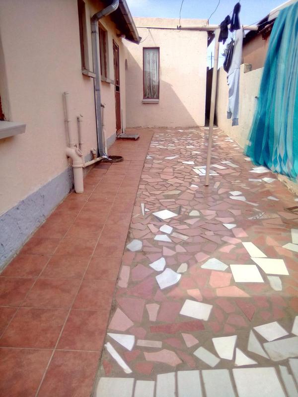 To Let 0 Bedroom Property for Rent in Tembisa Gauteng