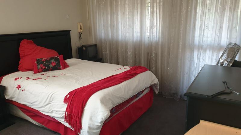 4 Bedroom Property for Sale in Laudium Gauteng