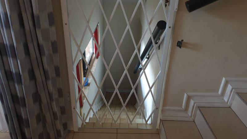 4 Bedroom Property for Sale in Laudium Gauteng