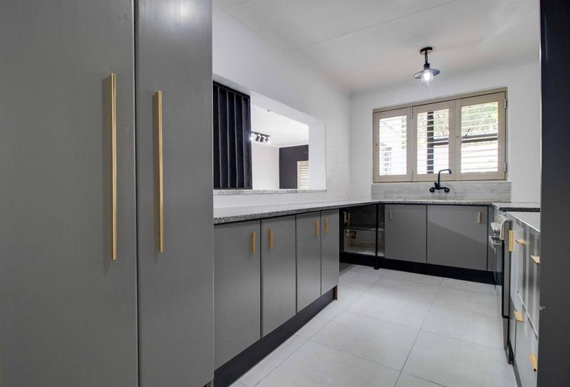 2 Bedroom Property for Sale in Melville Gauteng