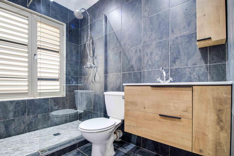 2 Bedroom Property for Sale in Melville Gauteng