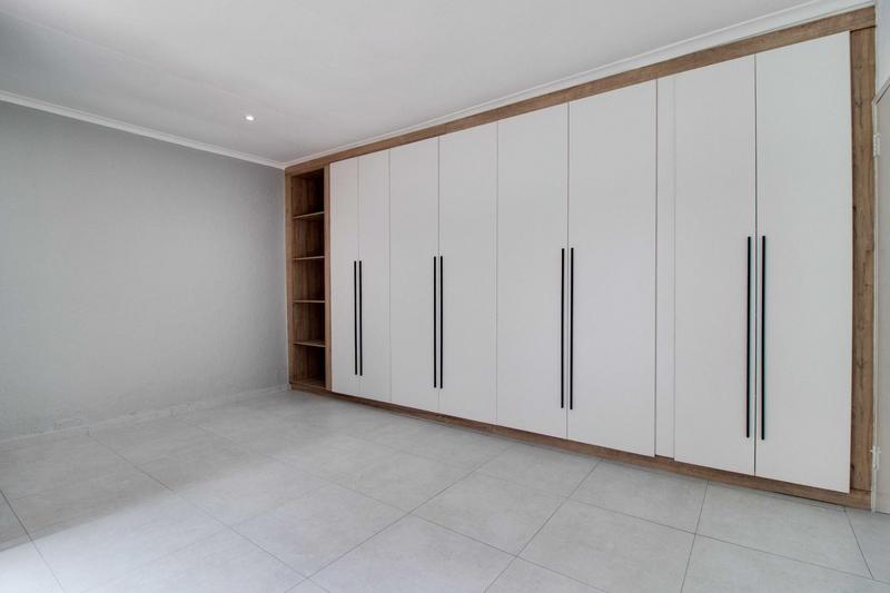 2 Bedroom Property for Sale in Melville Gauteng