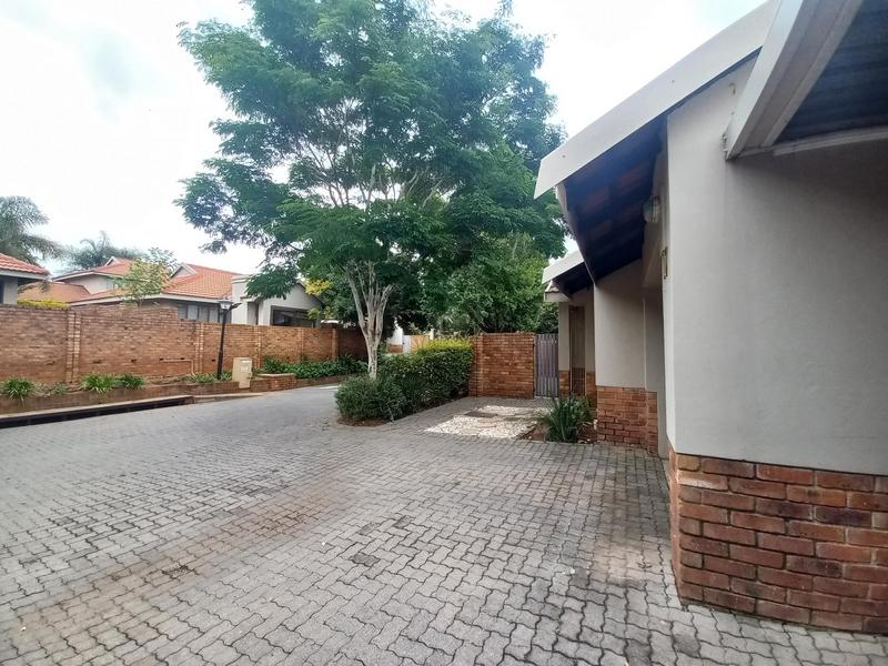 To Let 3 Bedroom Property for Rent in Rooihuiskraal North Gauteng
