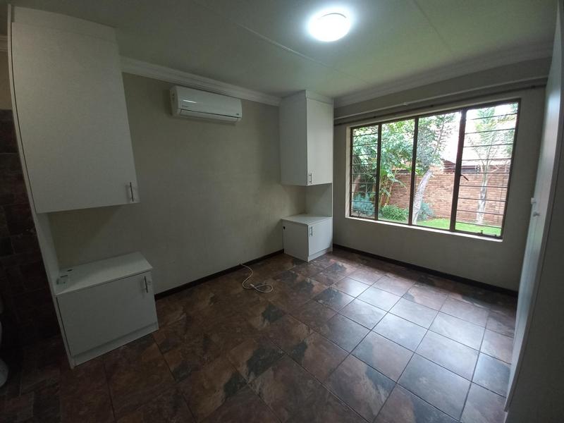 To Let 3 Bedroom Property for Rent in Rooihuiskraal North Gauteng