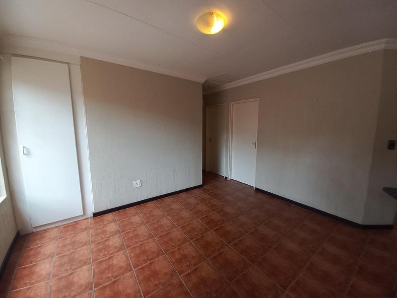 To Let 3 Bedroom Property for Rent in Rooihuiskraal North Gauteng