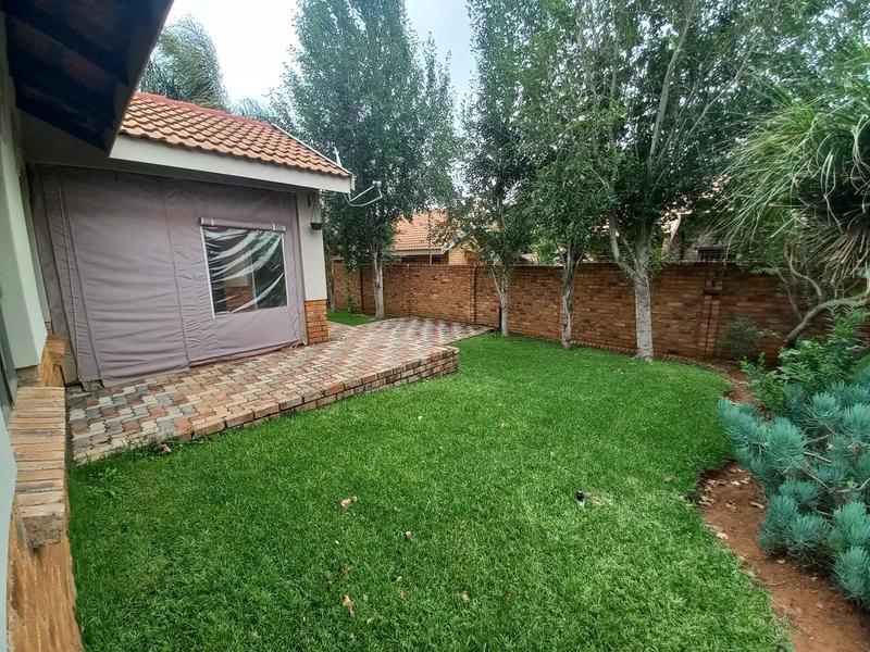 To Let 3 Bedroom Property for Rent in Rooihuiskraal North Gauteng