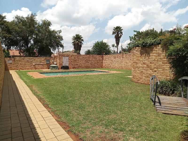 2 Bedroom Property for Sale in Randpoort Gauteng