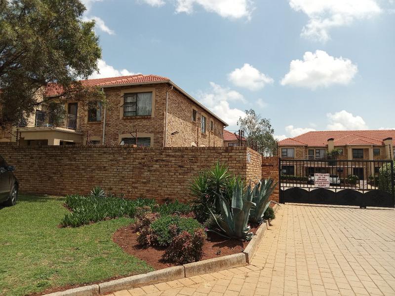 2 Bedroom Property for Sale in Randpoort Gauteng