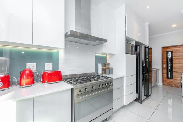 To Let 3 Bedroom Property for Rent in Lonehill Gauteng