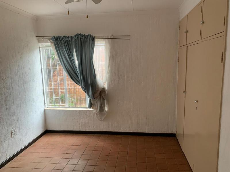 2 Bedroom Property for Sale in Dorandia Gauteng
