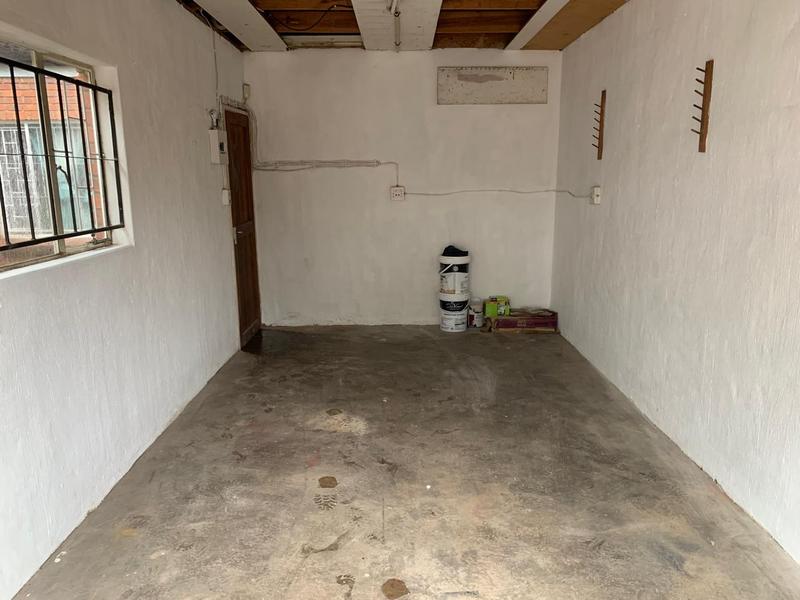 2 Bedroom Property for Sale in Dorandia Gauteng