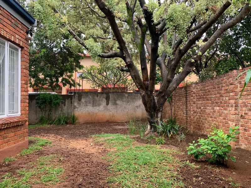 2 Bedroom Property for Sale in Dorandia Gauteng
