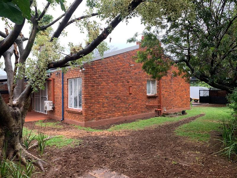 2 Bedroom Property for Sale in Dorandia Gauteng