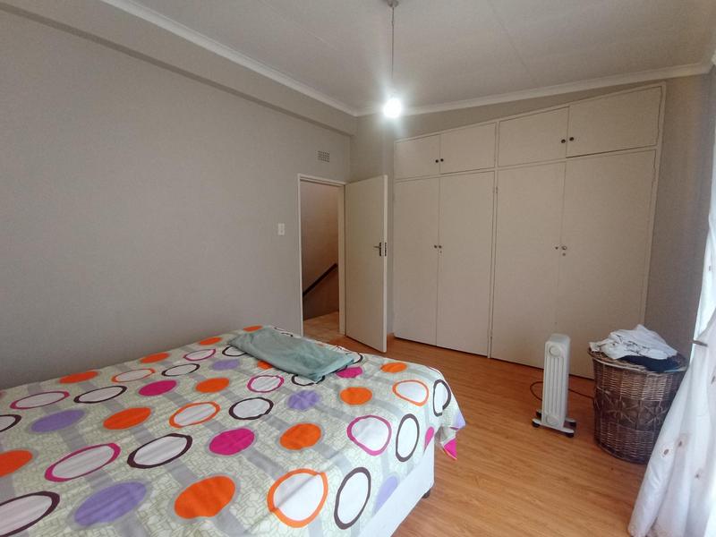 To Let 3 Bedroom Property for Rent in Florida Lake Gauteng