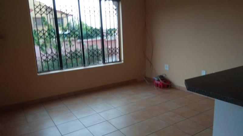 To Let 2 Bedroom Property for Rent in Marlboro Gardens Gauteng