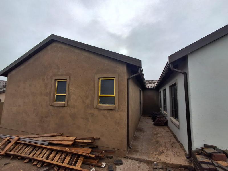 5 Bedroom Property for Sale in Wilfordon Gauteng