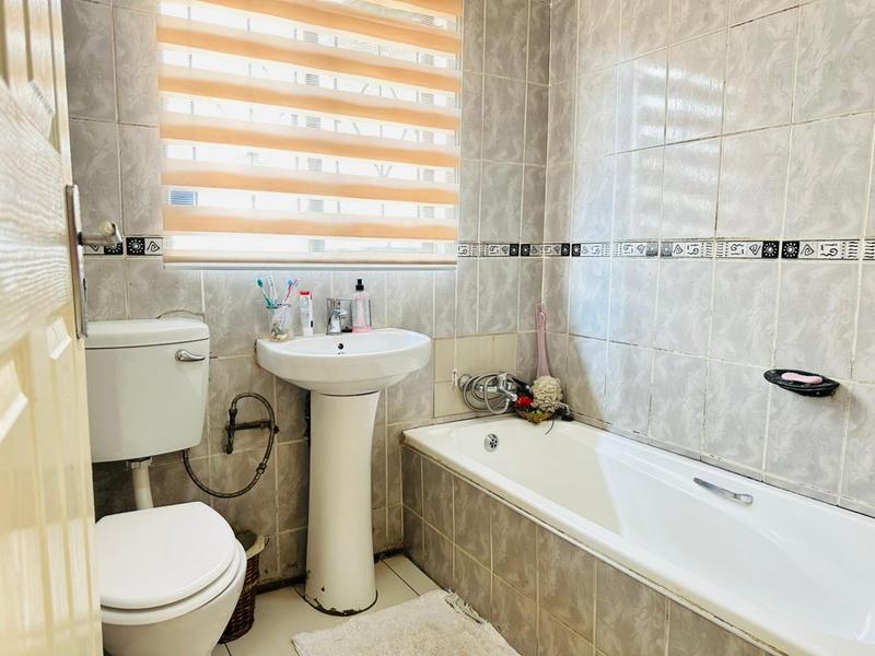 To Let 3 Bedroom Property for Rent in Vosloorus Gauteng