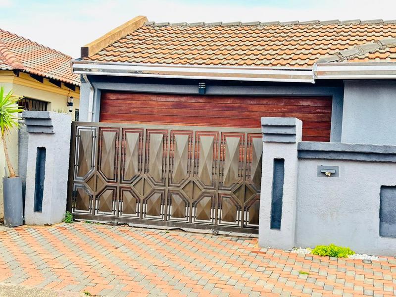 To Let 3 Bedroom Property for Rent in Vosloorus Gauteng
