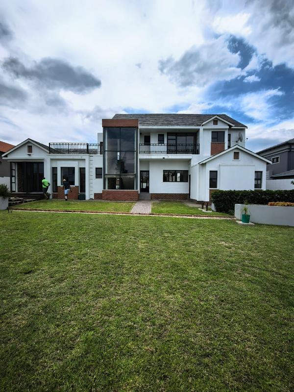 5 Bedroom Property for Sale in Blue Valley Golf Estate Gauteng