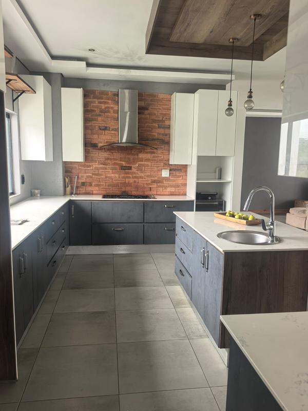 5 Bedroom Property for Sale in Blue Valley Golf Estate Gauteng