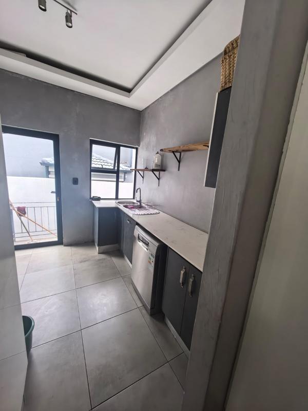 5 Bedroom Property for Sale in Blue Valley Golf Estate Gauteng