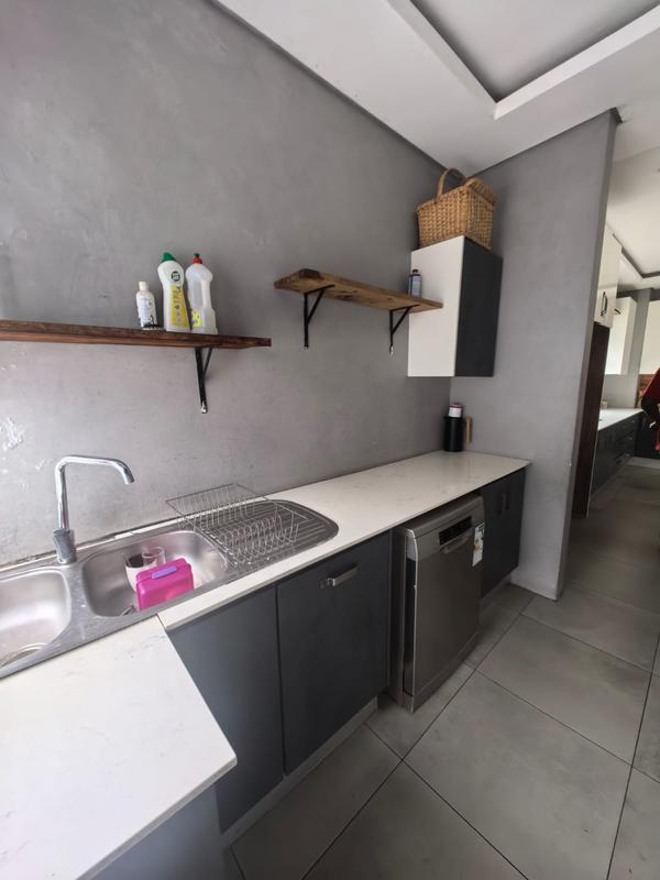 5 Bedroom Property for Sale in Blue Valley Golf Estate Gauteng