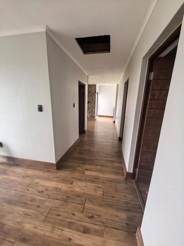 5 Bedroom Property for Sale in Blue Valley Golf Estate Gauteng