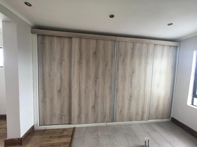 5 Bedroom Property for Sale in Blue Valley Golf Estate Gauteng