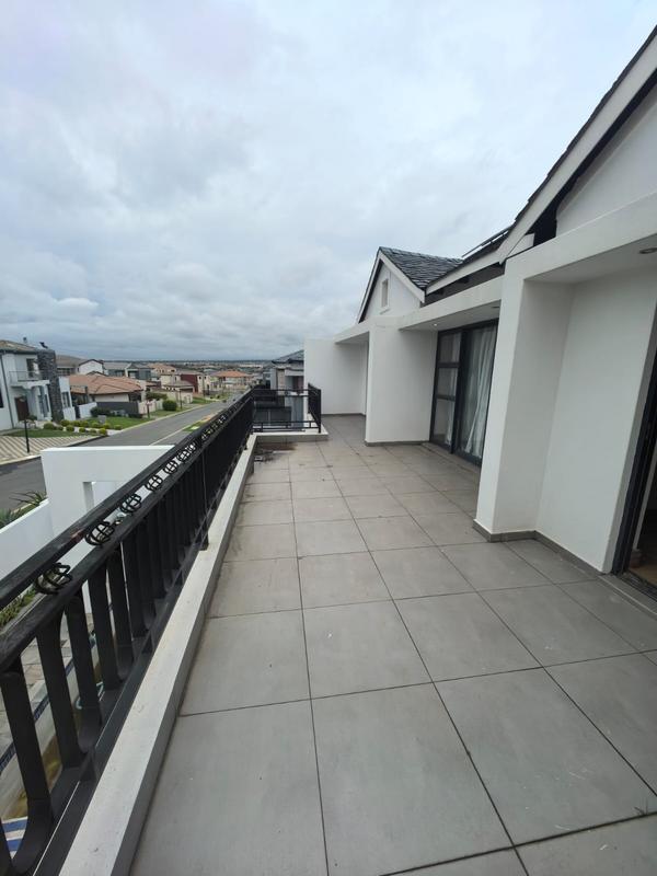 5 Bedroom Property for Sale in Blue Valley Golf Estate Gauteng