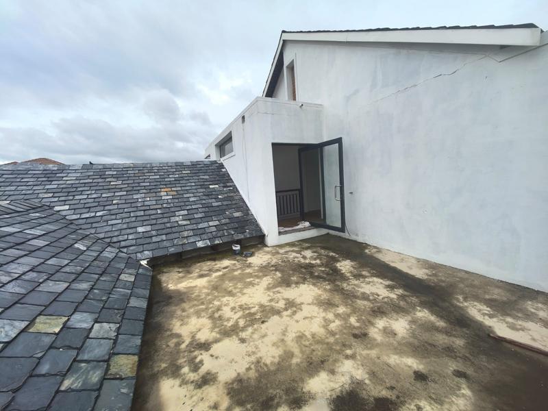 5 Bedroom Property for Sale in Blue Valley Golf Estate Gauteng