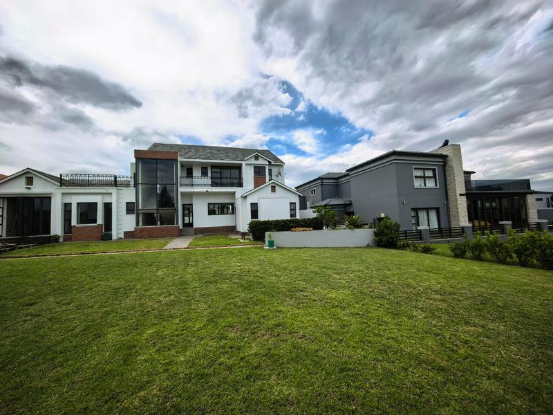 5 Bedroom Property for Sale in Blue Valley Golf Estate Gauteng