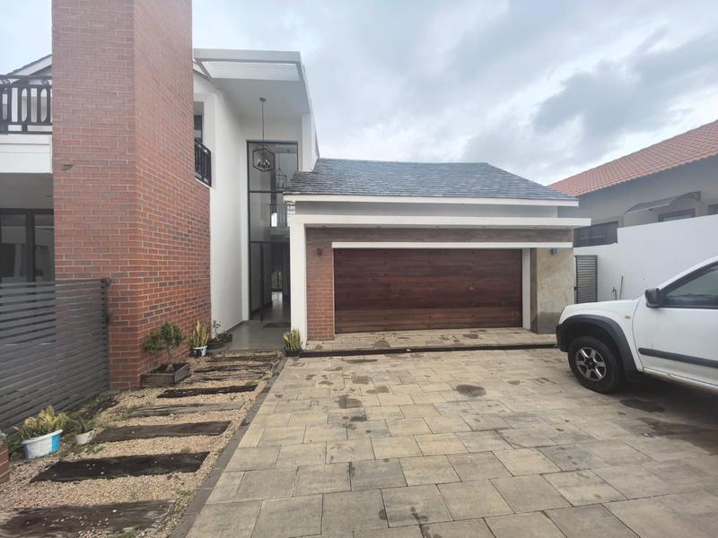 5 Bedroom Property for Sale in Blue Valley Golf Estate Gauteng