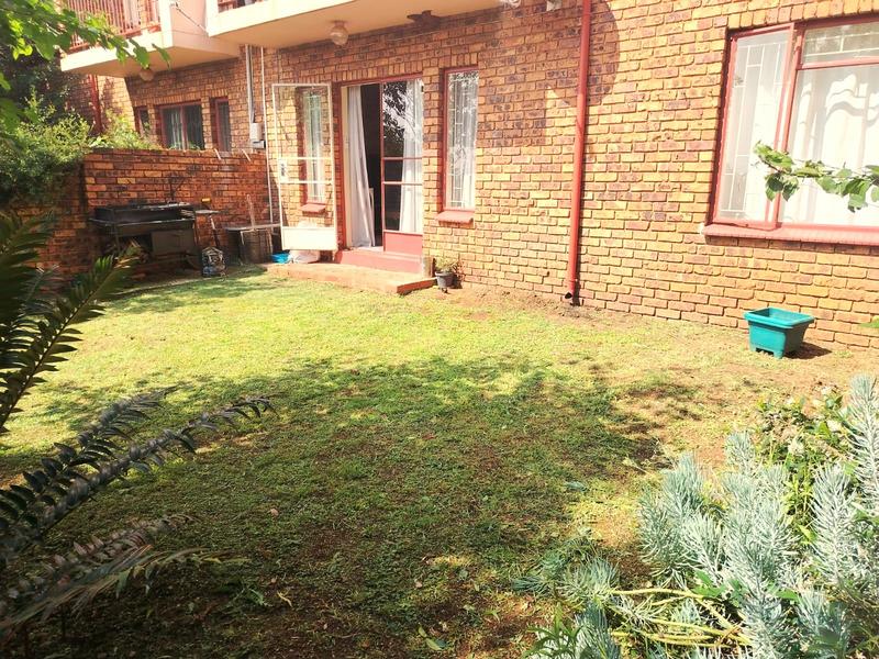 2 Bedroom Property for Sale in Zwartkop Gauteng