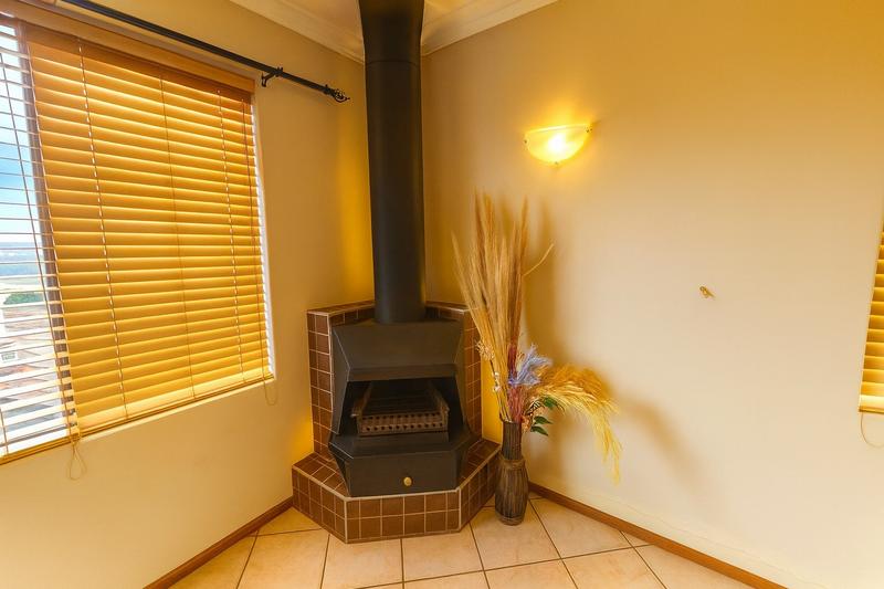 4 Bedroom Property for Sale in Erasmuskloof Gauteng