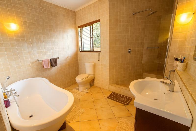 4 Bedroom Property for Sale in Erasmuskloof Gauteng