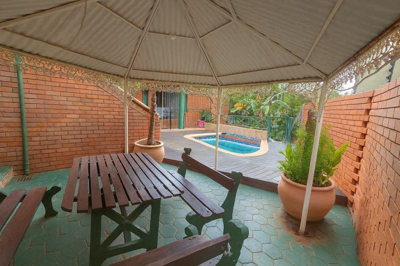 4 Bedroom Property for Sale in Erasmuskloof Gauteng