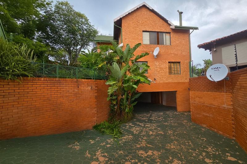 4 Bedroom Property for Sale in Erasmuskloof Gauteng