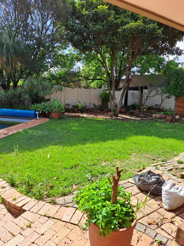 To Let 4 Bedroom Property for Rent in Wendywood Gauteng