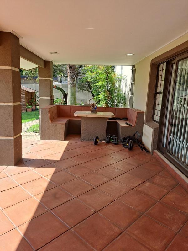 To Let 4 Bedroom Property for Rent in Wendywood Gauteng