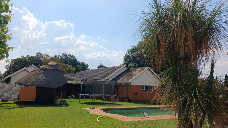 6 Bedroom Property for Sale in Clayville Gauteng