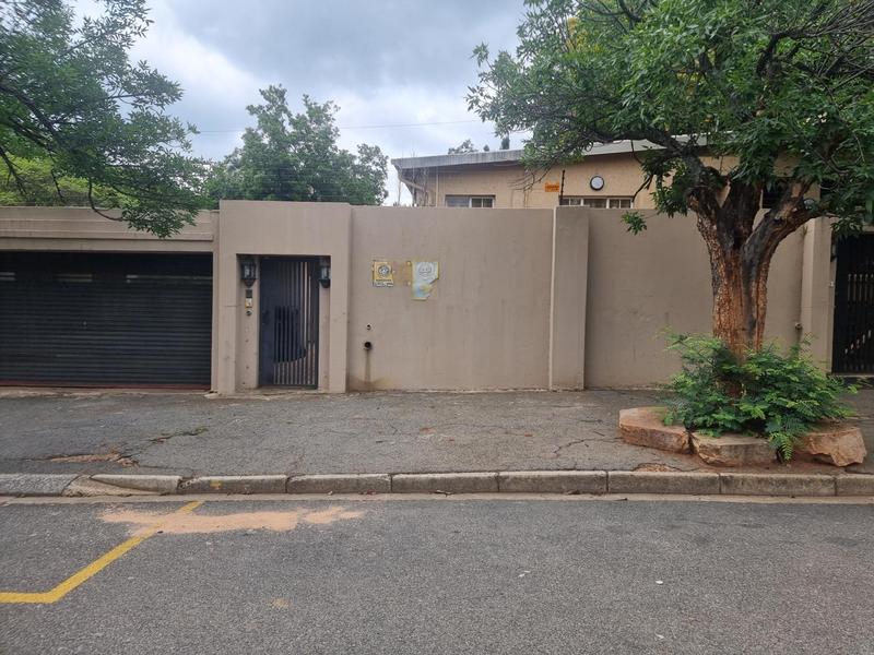To Let 1 Bedroom Property for Rent in Norwood Gauteng