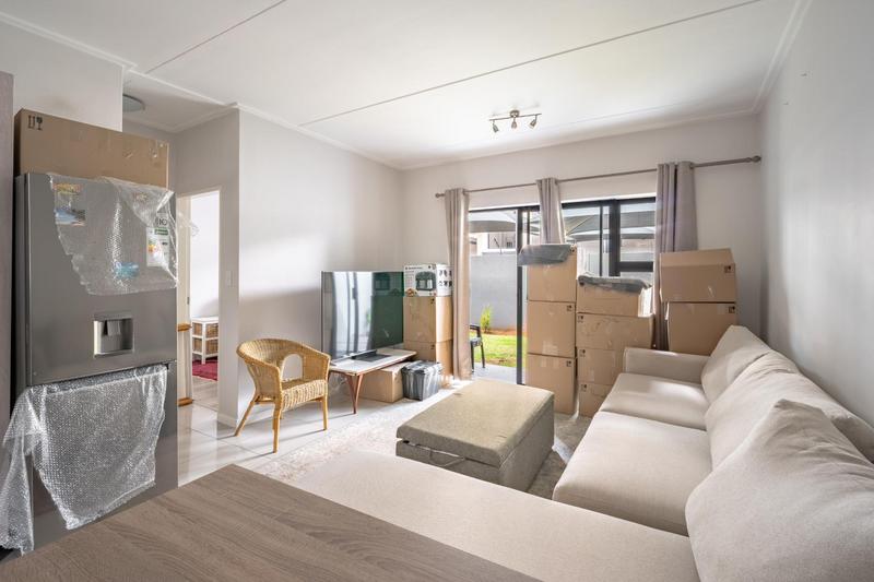 To Let 1 Bedroom Property for Rent in Bryanston Gauteng