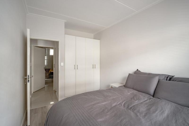 To Let 1 Bedroom Property for Rent in Bryanston Gauteng