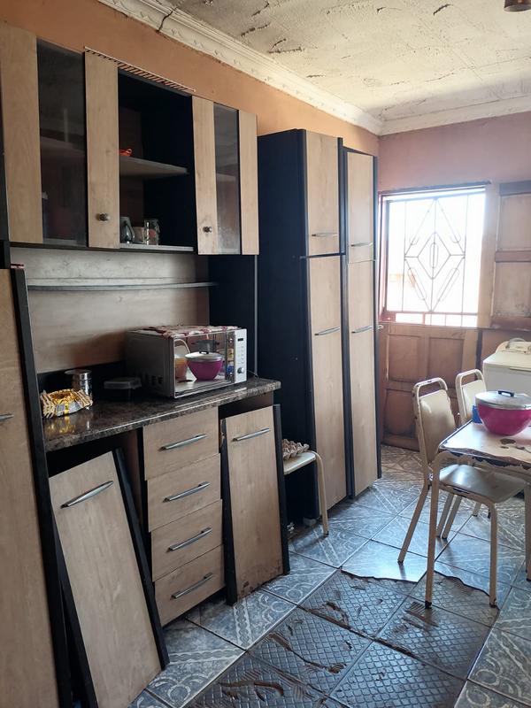 2 Bedroom Property for Sale in Lotus Gardens Gauteng